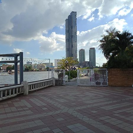 Baan Sathorn Riverfront Bangkok Zewnętrze zdjęcie