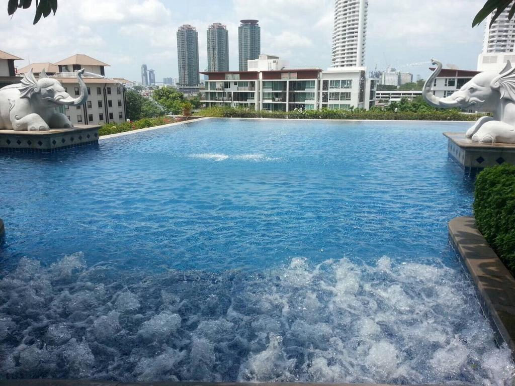 Baan Sathorn Riverfront Bangkok Pokój zdjęcie