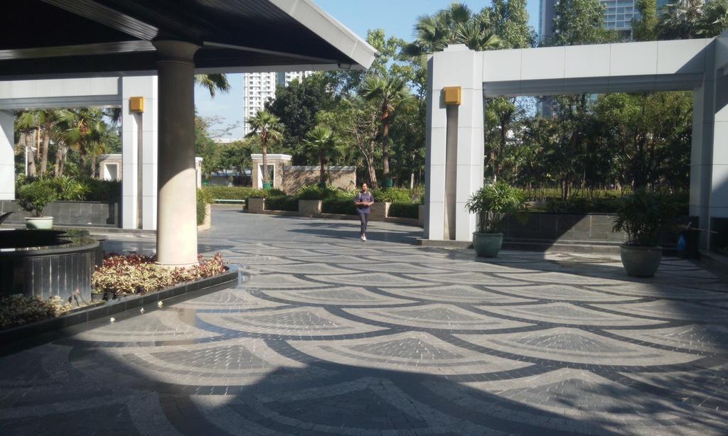 Baan Sathorn Riverfront Bangkok Zewnętrze zdjęcie