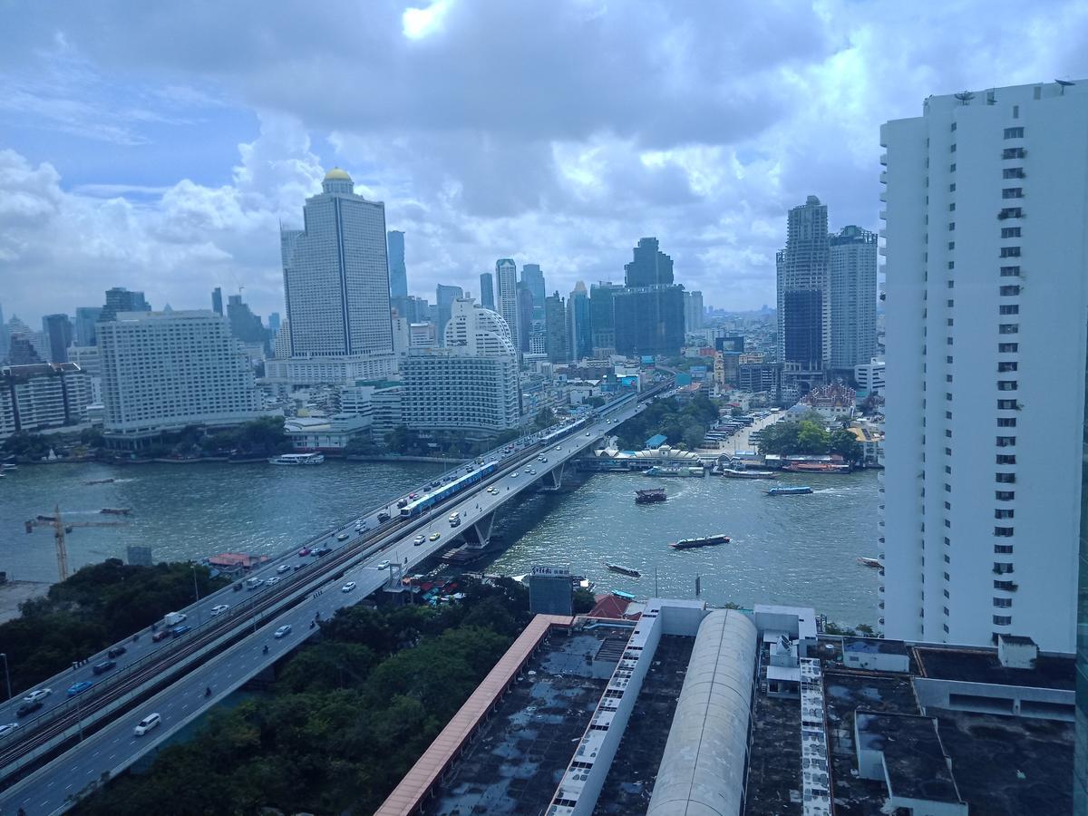 Baan Sathorn Riverfront Bangkok Zewnętrze zdjęcie